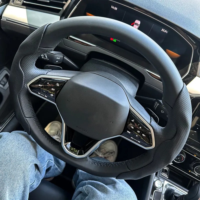 قطعتان من أغطية عجلة القيادة ا - مراجعة Car Steering Wheel Cover Anti Slip Breathable وسعره